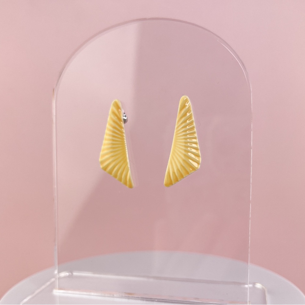 Vintage 80s Yellow Metal Unique Shape Design Bold Statement Stud Earrings